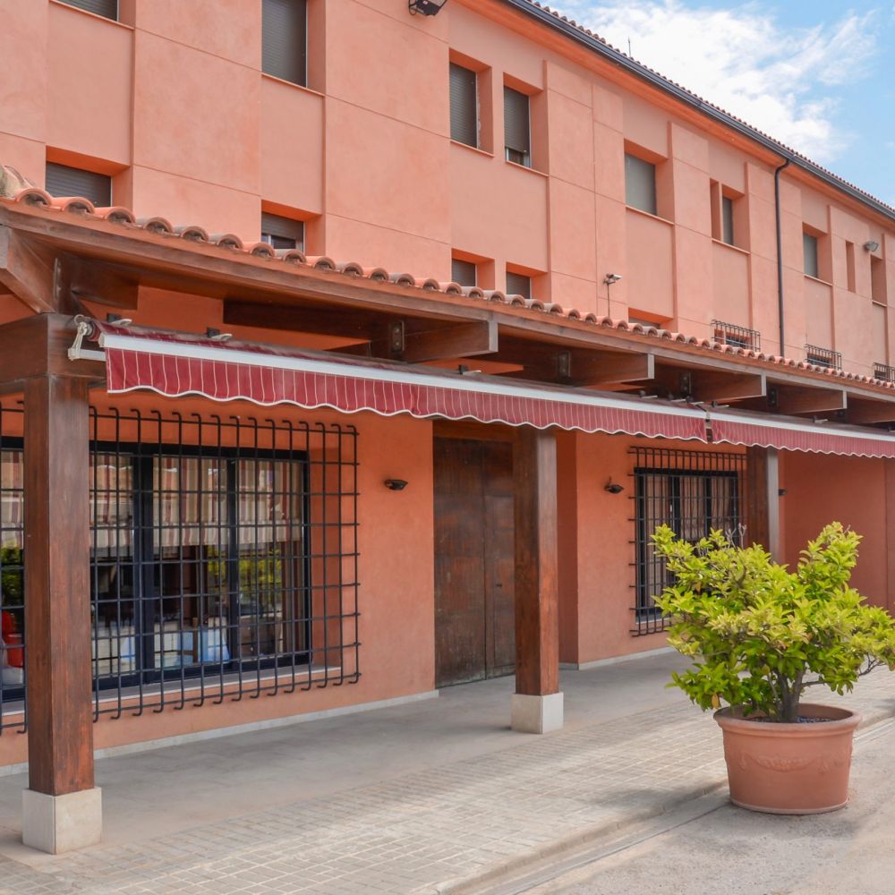 Los Maños foto fachada hotel
